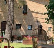 MONTEBELLO Country House
