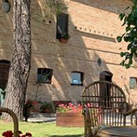 MONTEBELLO Country House