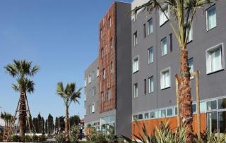 HOTEL COSMOPOLITAN