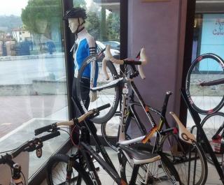 MAX BIKE - Bike repair workshop
