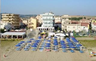 HOTEL CARAIBI